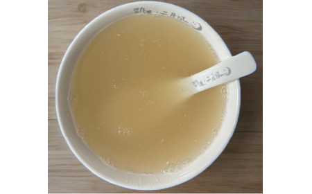 葛粉沖調(diào)新手必看！告別“白色尷尬”，一碗晶瑩剔透的有機(jī)野生葛根粉是這樣沖出來的！